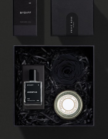 هدية ورد طبيعي مع عطر رجالي الاكثر مبيعاً وشمعة من اختيارك BYM1 هدية ورد طبيعي مع عطر رجالي الاكثر مبيعاً وشمعة من اختيارك BYM1