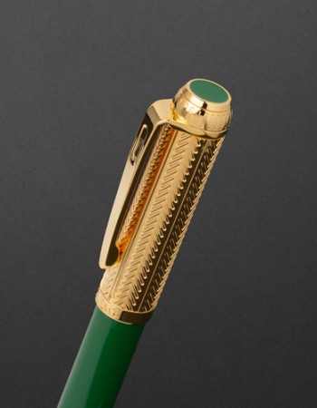 قلم اخضر ذهبي ماركة الدهنج D1112GGR قلم اخضر ذهبي ماركة الدهنج D1112GGR