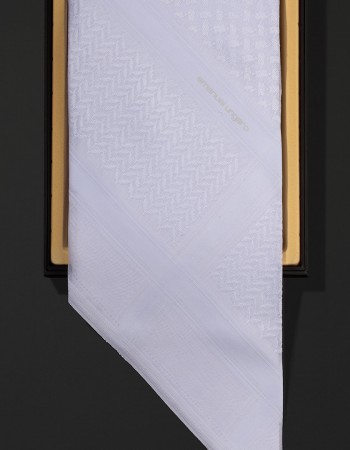 شماغ ايمانويل انقارو ابيض EL.W شماغ ايمانويل انقارو ابيض EL.W