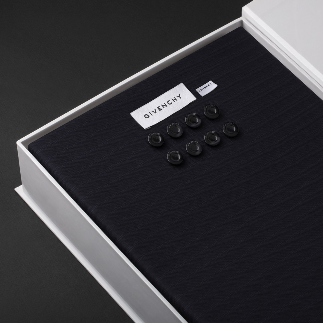 قماش شتوي رجالي صوف كحلي مقلم جيفنشي 2494F-580-5 - GIVENCHY