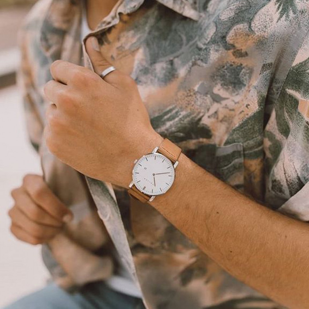 ساعة يد ميلر بني ومينا أبيض 1B-1CAMEL1 - Meller