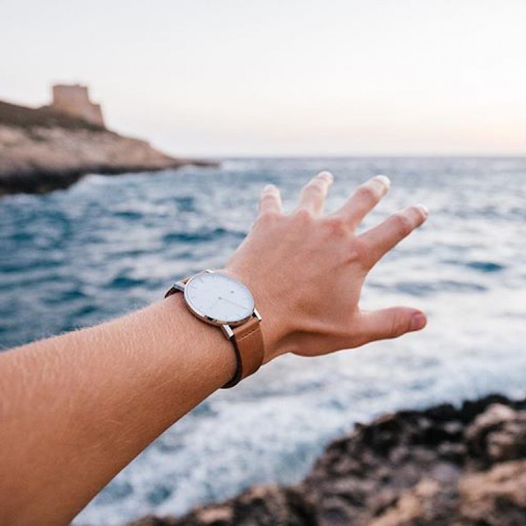 ساعة يد ميلر بني ومينا أبيض 1B-1CAMEL1 - Meller