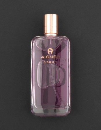 هدية وردة وشمعة مع عطر اجنر ديبيوت هدية وردة وشمعة مع عطر اجنر ديبيوت