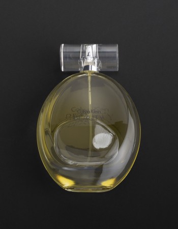 هدية وردة وشمعة مع عطر كالفين كلاين بيوتي هدية وردة وشمعة مع عطر كالفين كلاين بيوتي