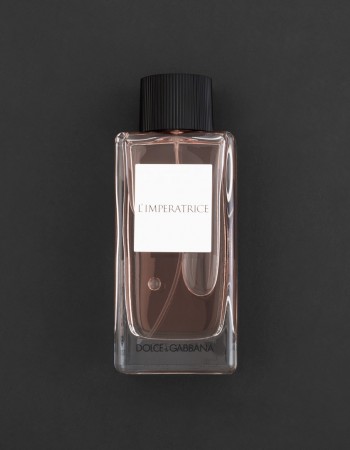 هدية وردة وشمعة مع عطر دولتشي آند غابانا لايمبيراتريس