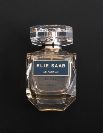 هدية عطر ايلي صعب لي بارفيوم رويال مع وردة وشمعة هدية عطر ايلي صعب لي بارفيوم رويال مع وردة وشمعة