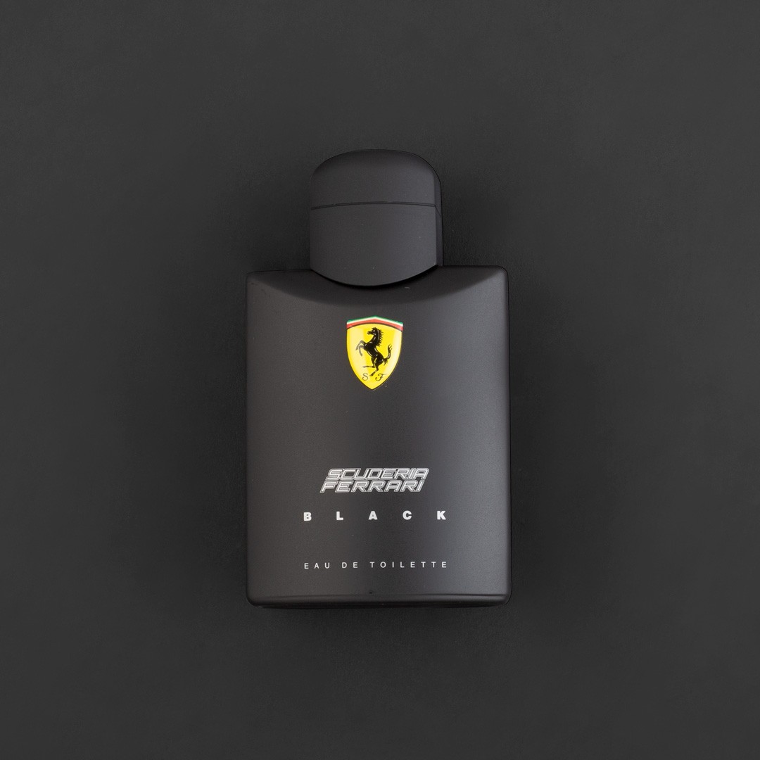 هدية عطر فيراري سكوديريا فيراري بلاك مع وردة وشمعة - FERRARI