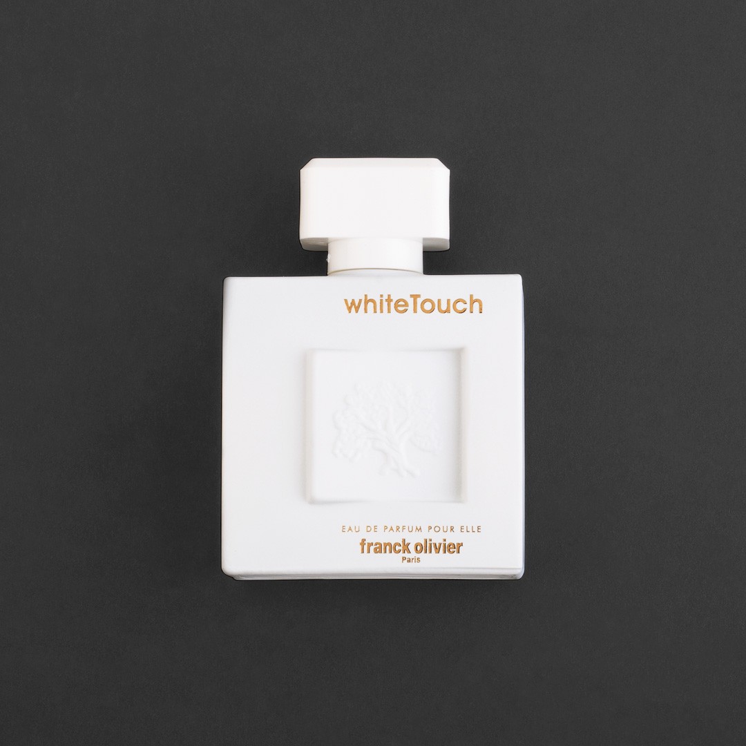 هدية عطر فرانك اوليفر وايت تاتش مع وردة وشمعة - Franck Olivier