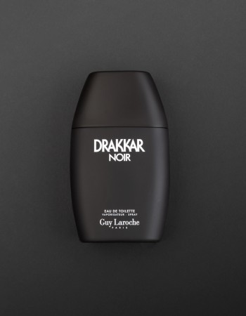 هدية وردة وشمعة مع عطر جاي لاروش دراكار نوار