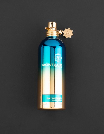 هدية عطر مونتال داي دريمز مع وردة وشمعة هدية عطر مونتال داي دريمز مع وردة وشمعة