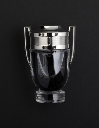 هدية وردة وشمعة مع عطر باكو رابان إنفيكتوس انتنس هدية وردة وشمعة مع عطر باكو رابان إنفيكتوس انتنس