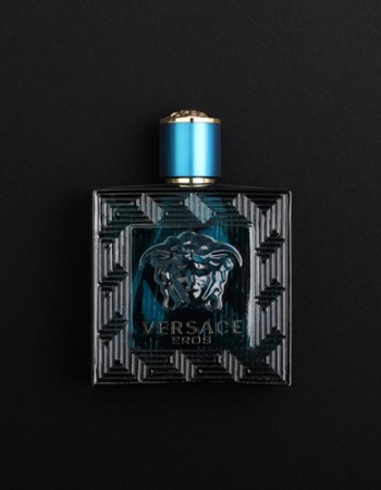 هدية وردة وشمعة مع عطر فرزاتشي إيروس هدية وردة وشمعة مع عطر فرزاتشي إيروس
