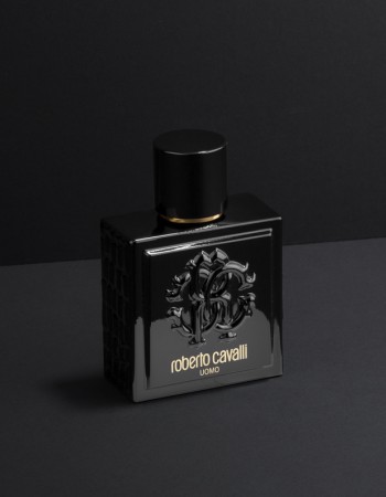 عطر روبرتو كافالي اومو - أو دي تواليت للرجال 100 مل عطر روبرتو كافالي اومو - أو دي تواليت للرجال 100 مل