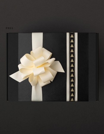 تغليف هدايا ورق اسود مع فيونكة بيج PR03 تغليف هدايا ورق اسود مع فيونكة بيج PR03