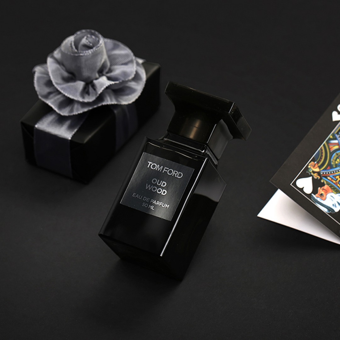 عطر توم فورد عود وود للجنسين 50 مل - TOM FORD - عطور النيش - Perfume عطر توم فورد عود وود للجنسين 50 مل - TOM FORD