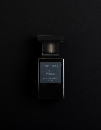 عطر توم فورد عود وود للجنسين 50 مل عطر توم فورد عود وود للجنسين 50 مل