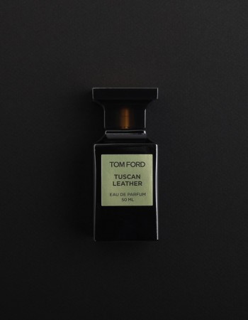 عطر توم فورد توسكان ليذر للجنسين 50 مل عطر توم فورد توسكان ليذر للجنسين 50 مل